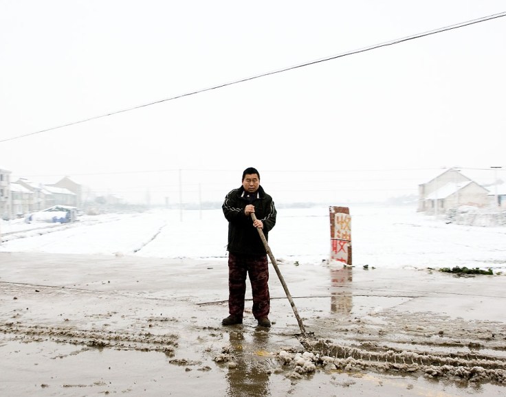Snow_Shovel_JiaShan_01-28-14_5208_11x14_Douglas_Stockdale