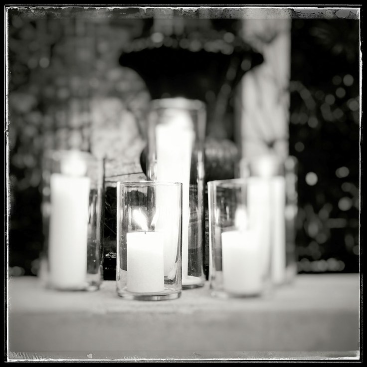 10-10-15_Valdez_wedding_candles_221429-03
