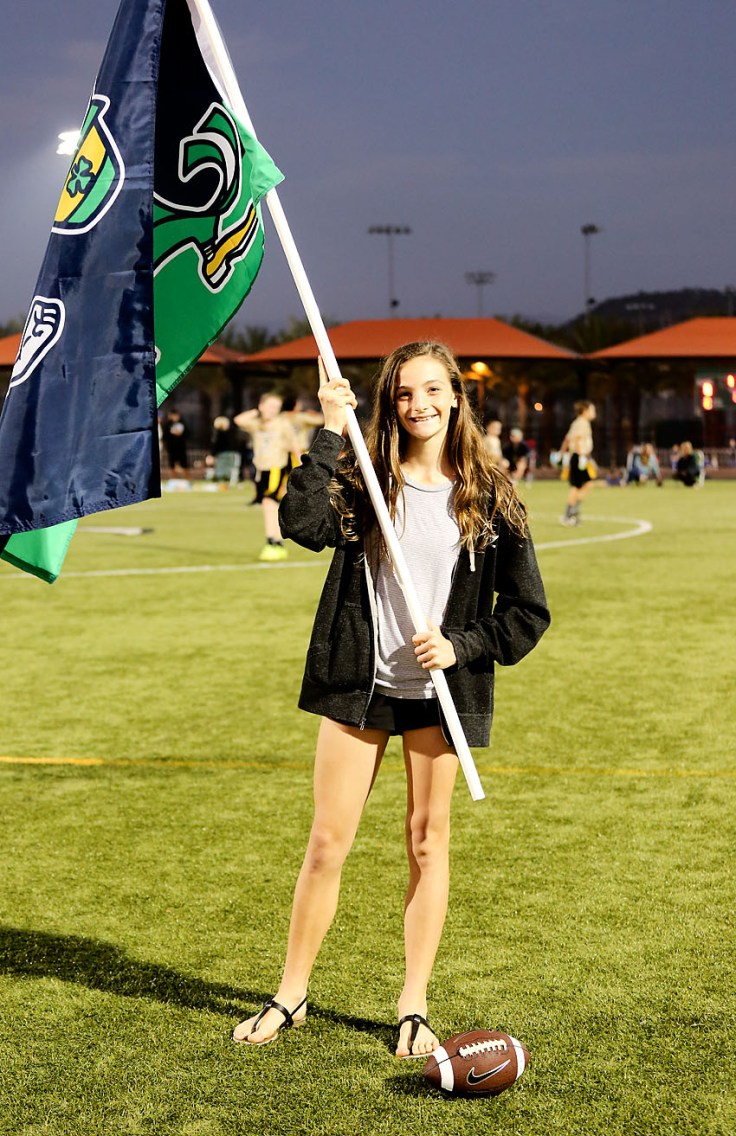 10-23-15_Ella_flag_girl_KI6A0570_San Clemente